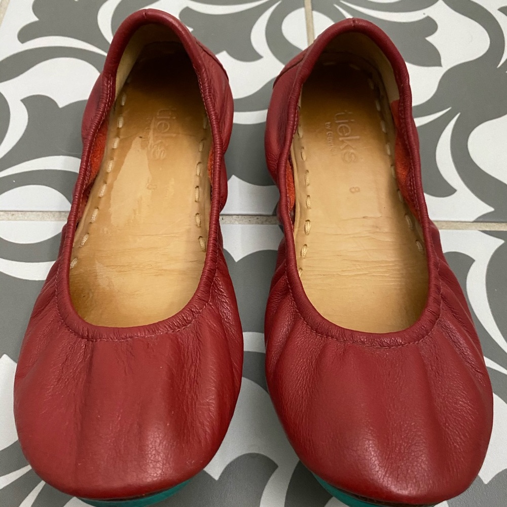 Cardinal Red Tieks